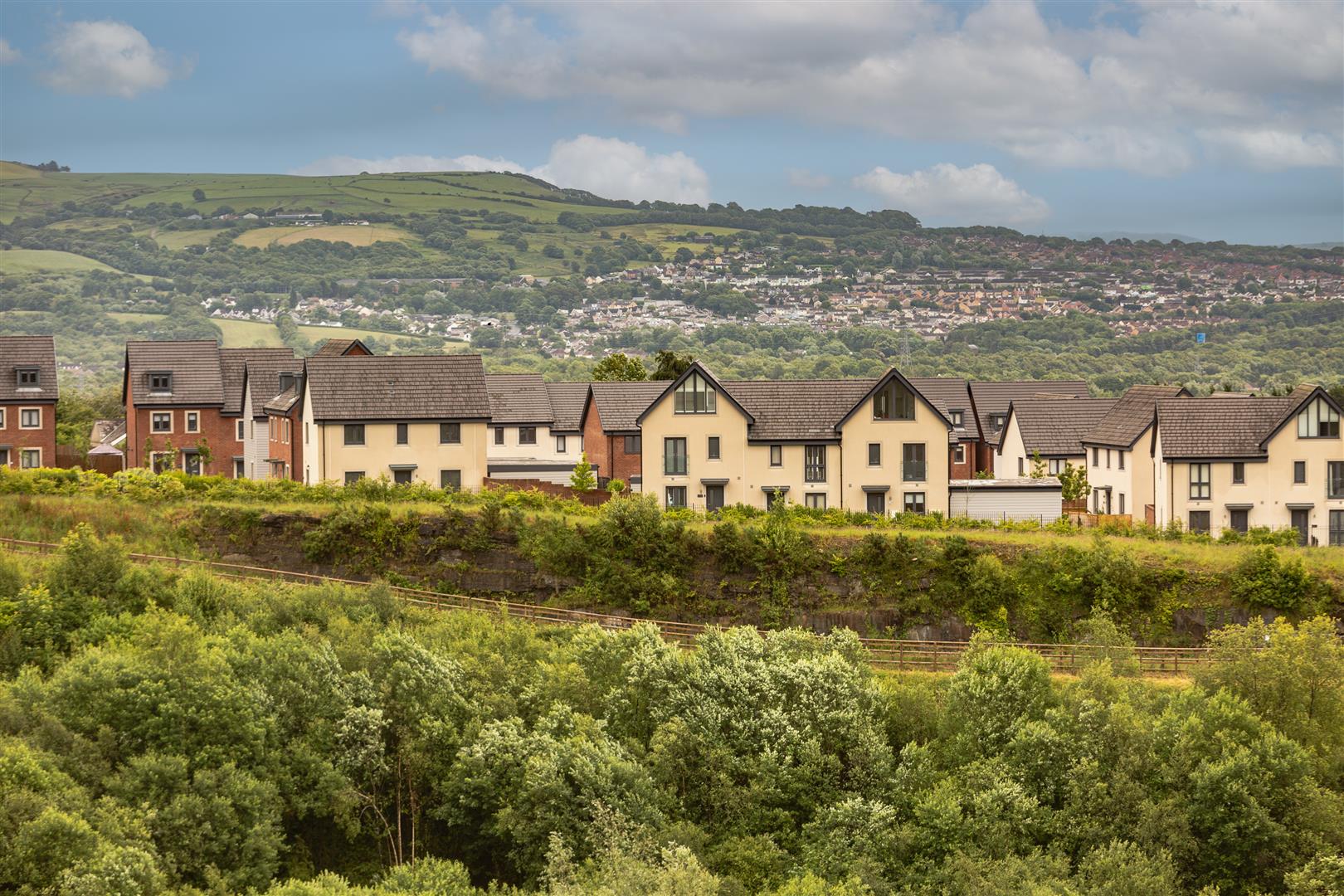 Waun Fawr, Swansea, SA6 6FH